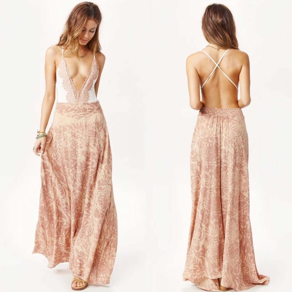 Blue Life Dresses & Skirts - Blue Life Front Yoke Smock Skirt In Sand Doller